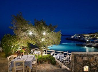 Restaurant à l'hôtel St Nicolas Bay à Agios Nikolaos